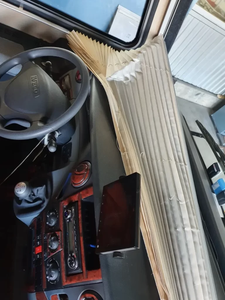 Kempera žalūziju uzstādīšana