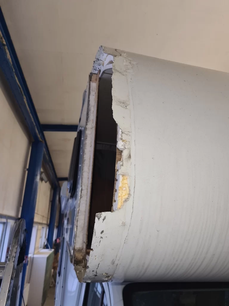 Kemperu remonts un krāsošana