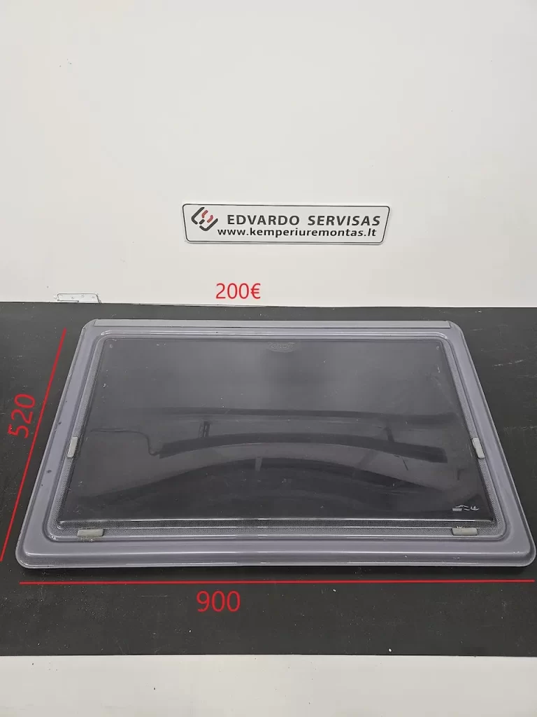 Karavanu Hobby Treilera lietots logs