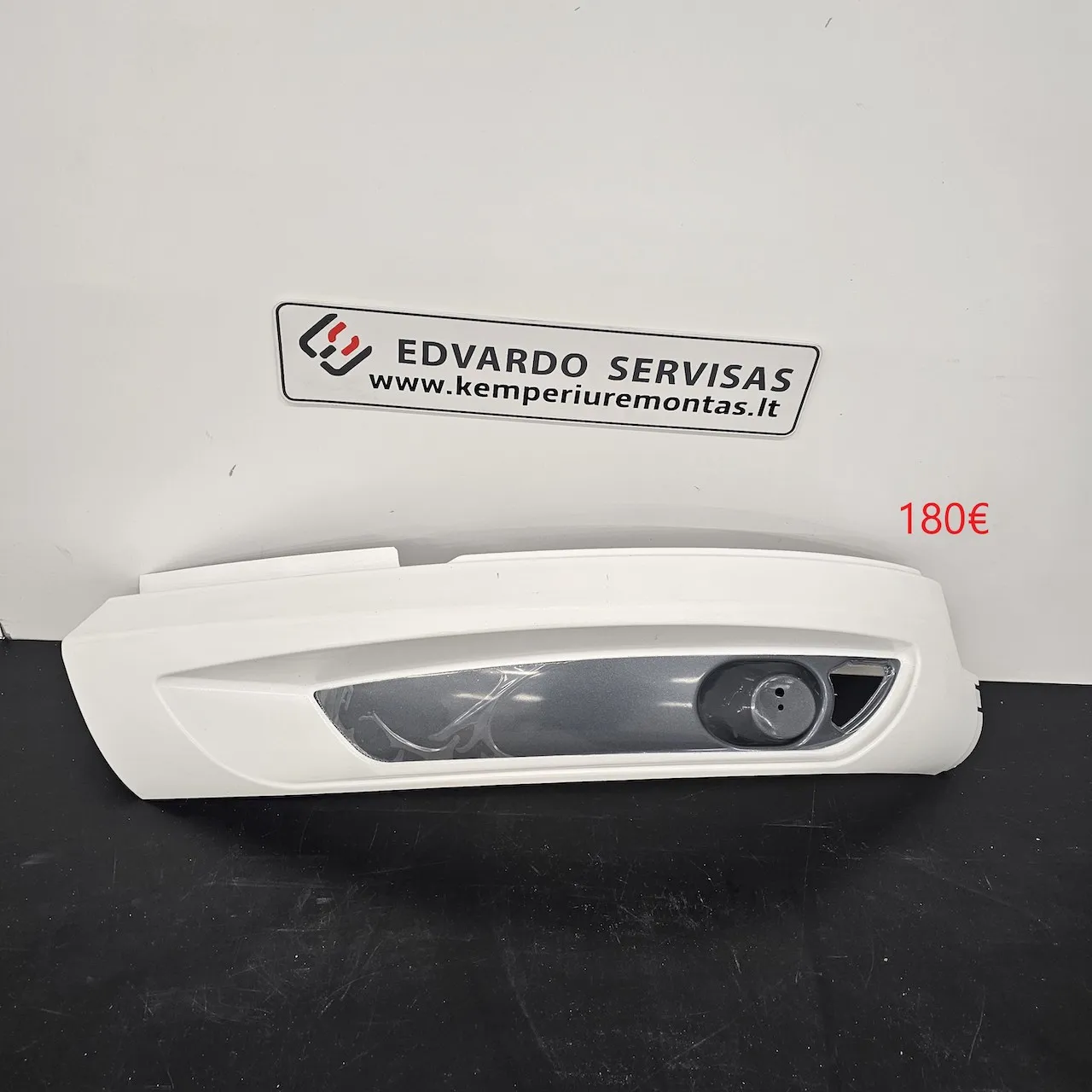 Karavana Hobby 2014-2023 kreisas puses gabaritluktura turėtajs 2609070114