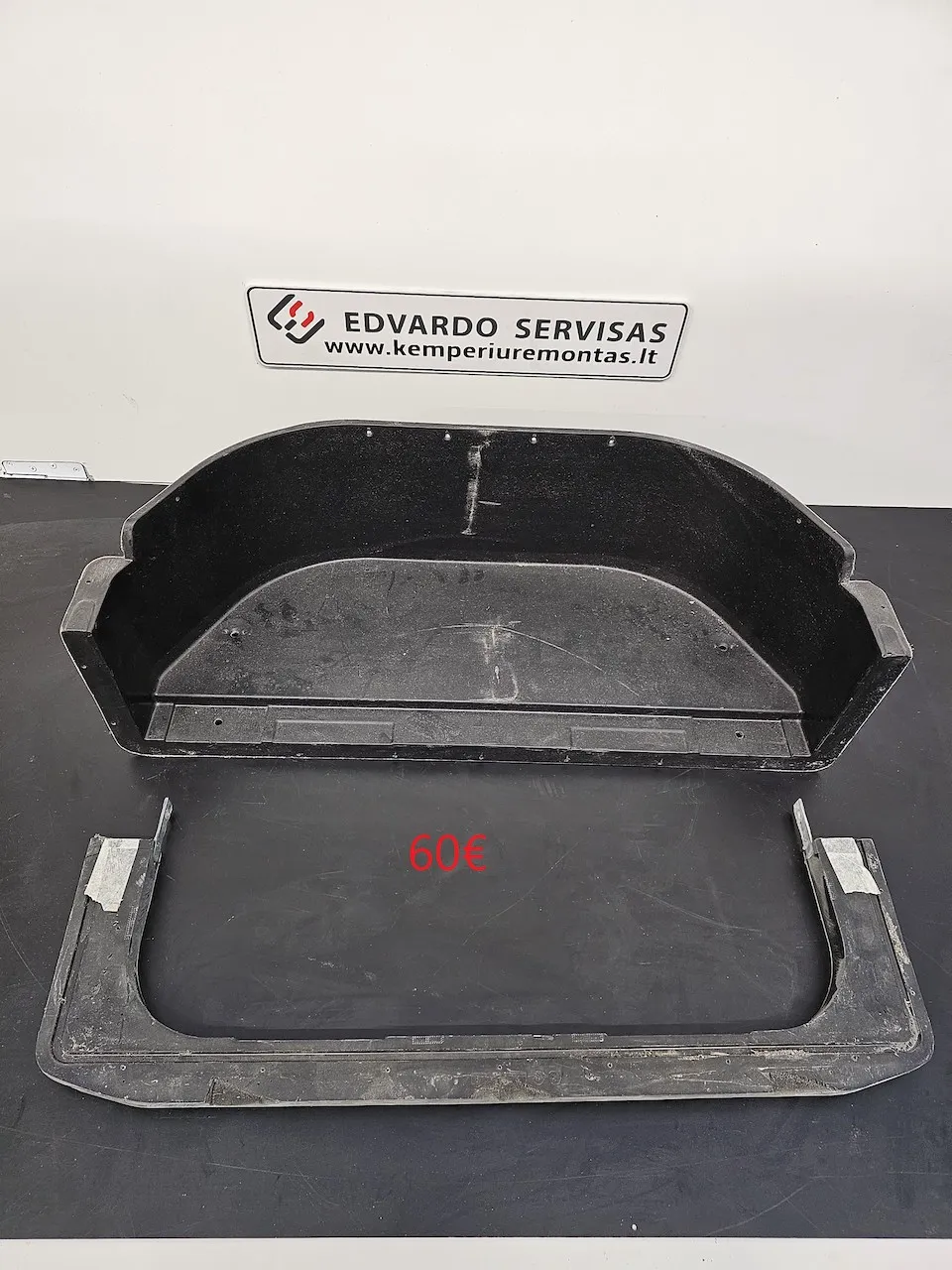 Kempera Burstner 2020 sanu durvju pakapiens